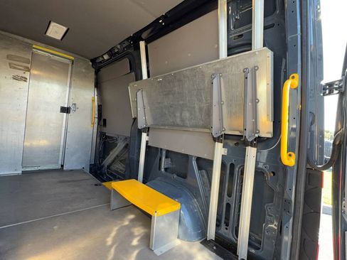 Used 2019 Mercedes-Benz Sprinter 144 image 24