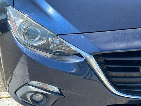 Used 2016 MAZDA MAZDA3 i Touring w/ Popular Equipment Package image 8