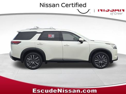 Certified 2024 Nissan Pathfinder SL w/ SL Premium Package FWD image 2