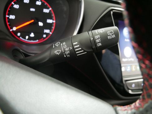 Used 2023 Chevrolet TrailBlazer RS w/ Convenience Package image 30