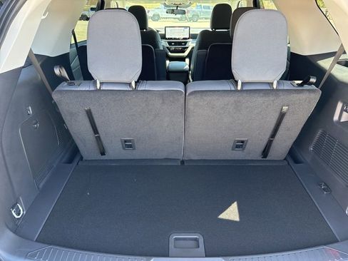 New 2026 Ford Explorer Active image 6