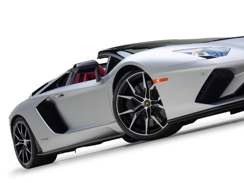 Used 2018 Lamborghini Aventador S AWD/4WD image 38