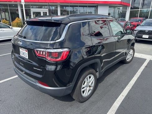 Used 2020 Jeep Compass Sport image 3