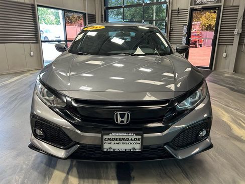 Used 2017 Honda Civic Sport image 32