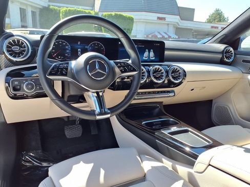 Used 2025 Mercedes-Benz CLA 250 image 8