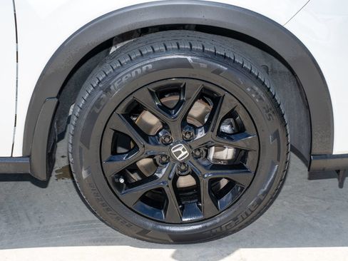 Certified 2024 Honda HR-V Sport image 39