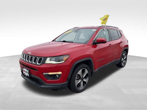Used 2019 Jeep Compass Latitude w/ Safety & Security Group image 4