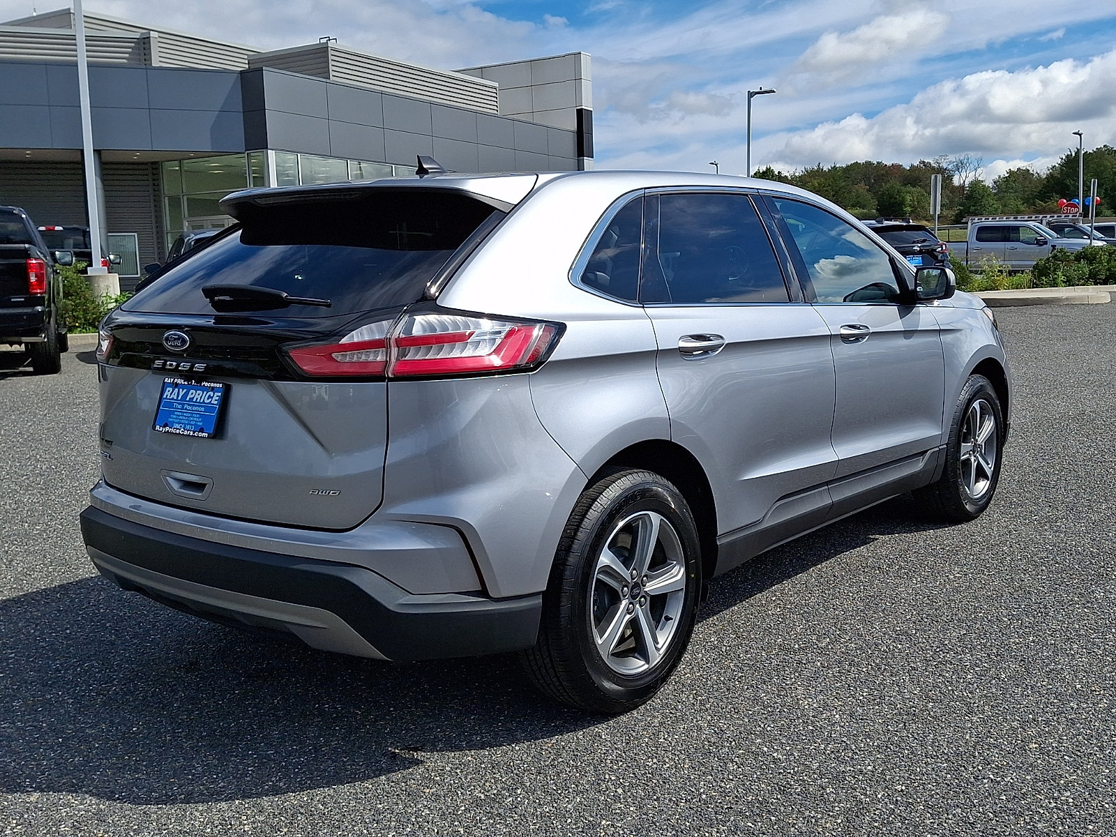 Used 2023 Ford Edge SEL w/ Convenience Package AWD/4WD image 7