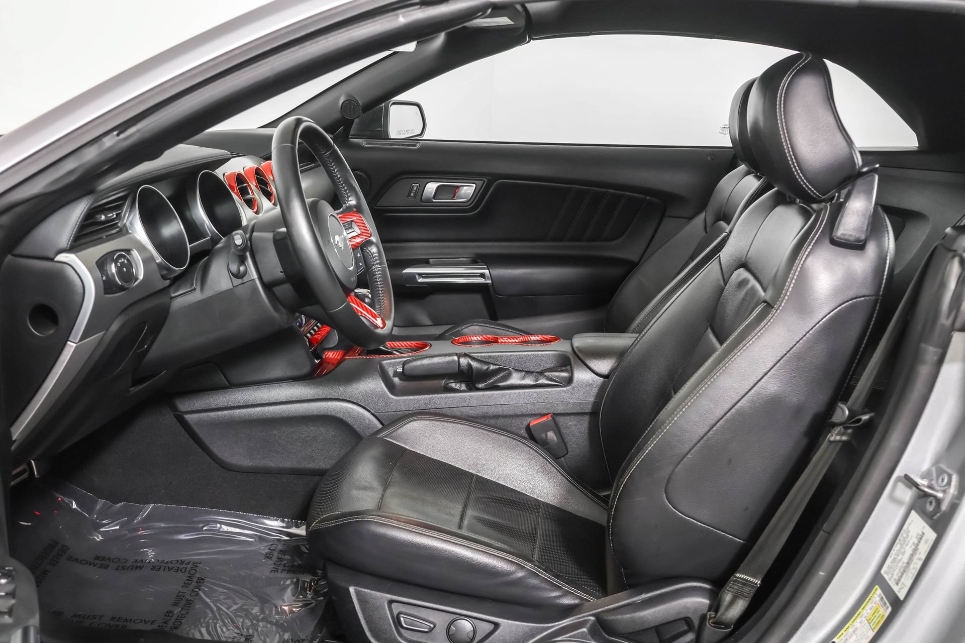 Used 2022 Ford Mustang Premium RWD image 7
