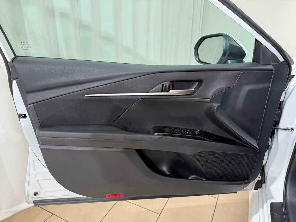 Used 2026 Toyota Camry LE FWD image 14
