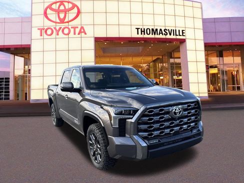 Used 2025 Toyota Tundra Platinum AWD/4WD image 3