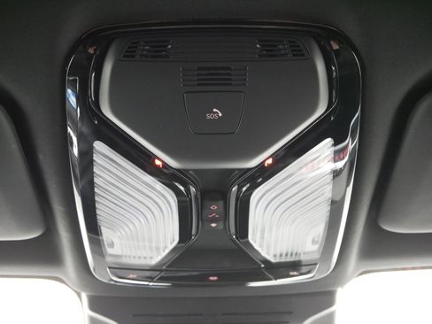 Used 2024 BMW X5 xDrive50e w/ Parking Assistance Package image 24