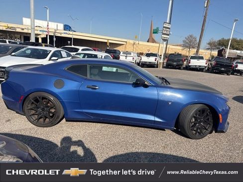 Used 2019 Chevrolet Camaro LT w/ 1LE Track Performance Package image 8