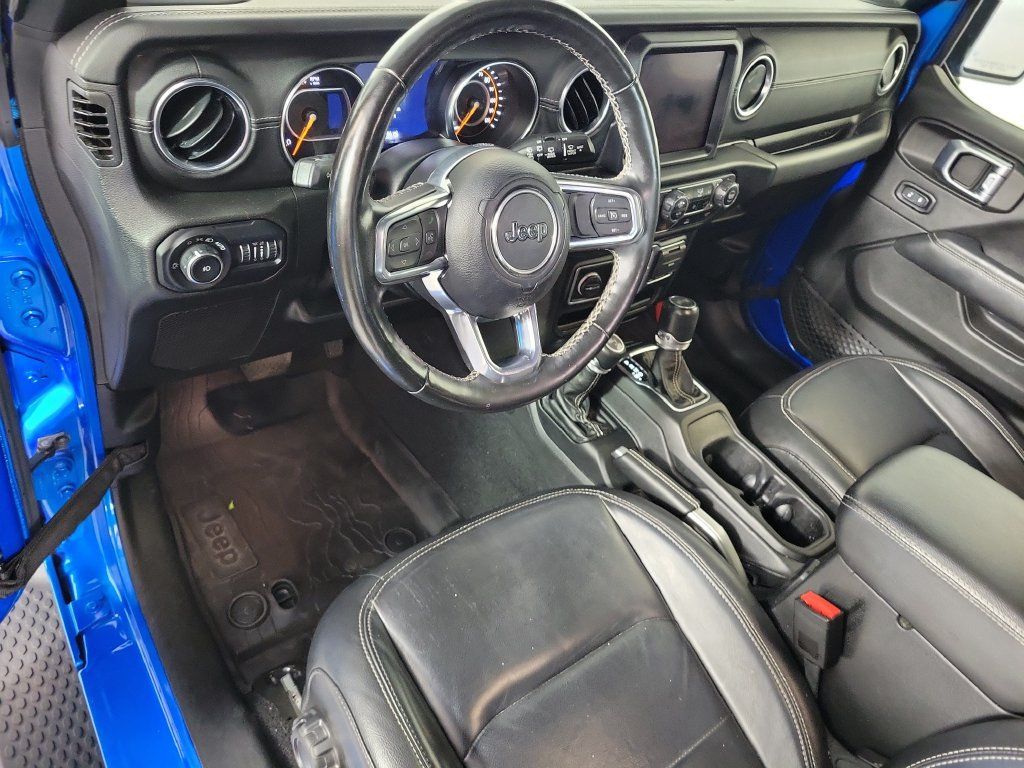Used 2022 Jeep Wrangler Unlimited Sahara w/ LED Lighting Group AWD/4WD image 11