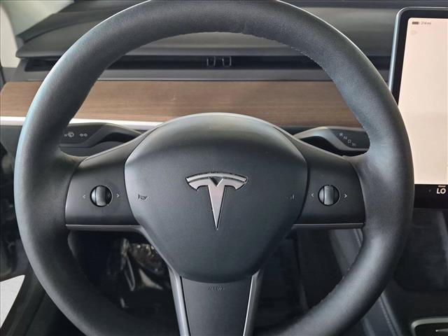 Used 2023 Tesla Model 3 Standard Range RWD image 11