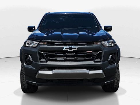 Used 2026 Chevrolet Colorado Trail Boss AWD/4WD image 9