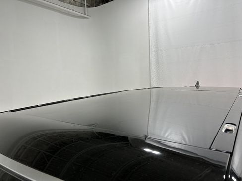 Used 2024 Rivian R1S Adventure AWD/4WD image 13
