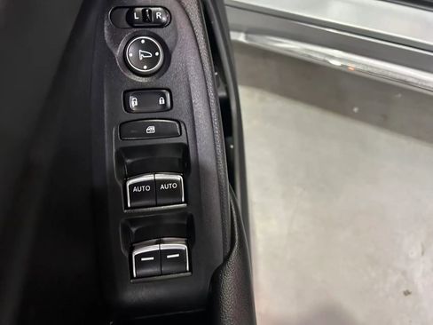 Used 2021 Honda Accord EX-L image 11