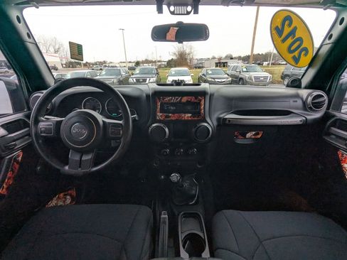 Used 2012 Jeep Wrangler Sport image 10