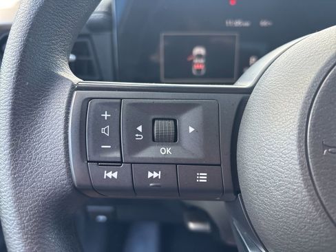 Certified 2025 Nissan Kicks SV w/ SV Premium Package AWD/4WD image 19