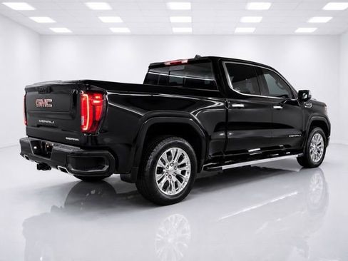 Used 2025 GMC Sierra 1500 Denali AWD/4WD image 7