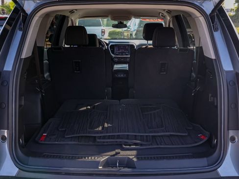 Used 2022 GMC Acadia SLE AWD/4WD image 16