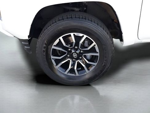Certified 2023 Toyota Tacoma TRD Sport w/ Advanced Technology Package AWD/4WD image 3