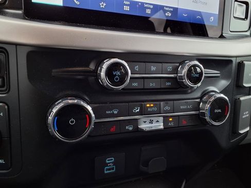 Used 2022 Ford F150 XLT w/ Equipment Group 302A High image 14