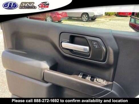 Used 2019 Chevrolet Silverado 1500 Custom Trail Boss w/ Custom Convenience Package AWD/4WD image 12