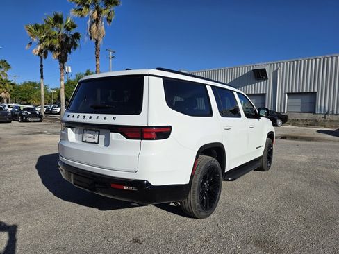 New 2025 Jeep Wagoneer Series II w/ Convenience Group I image 6