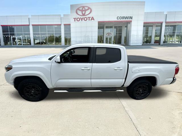 Used 2017 Toyota Tacoma SR5 w/ Tow Package AWD/4WD image 38