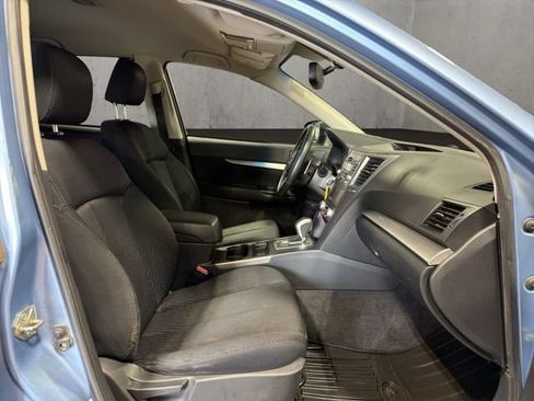 Used 2010 Subaru Outback 3.6R Premium AWD/4WD image 18