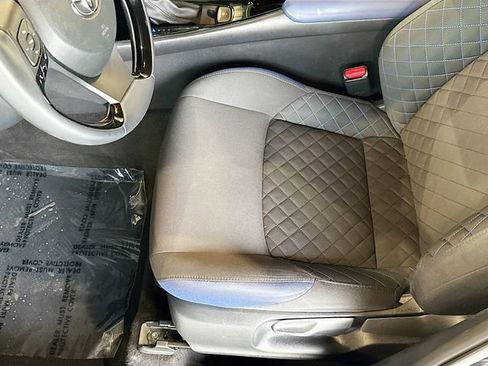 Used 2021 Toyota C-HR XLE image 19