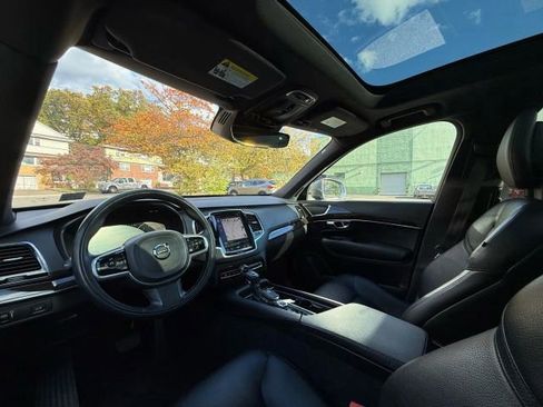 Used 2018 Volvo XC90 T6 Momentum w/ Convenience Package image 15