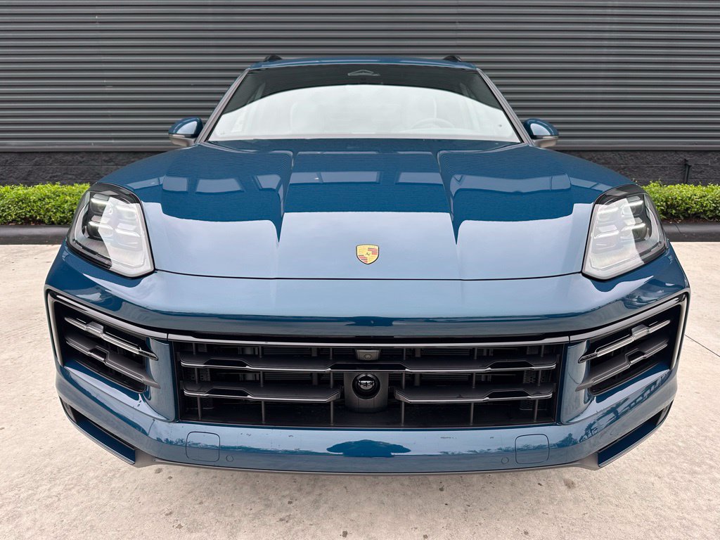 Certified 2026 Porsche Cayenne AWD/4WD image 8
