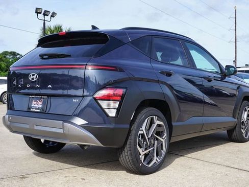 New 2026 Hyundai Kona SEL Premium FWD image 4
