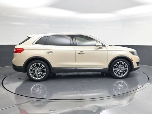 Used 2018 Lincoln MKX Reserve w/ Lincoln MKX Climate Package AWD/4WD image 2