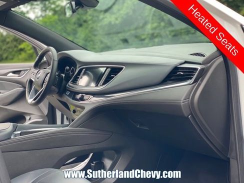 Used 2024 Buick Enclave Essence FWD image 17