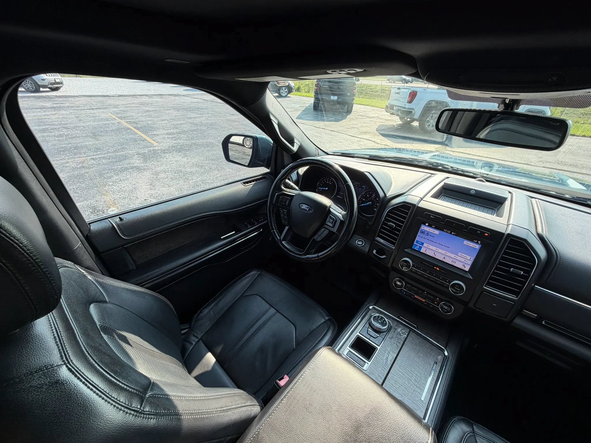 Used 2019 Ford Expedition Limited RWD image 33
