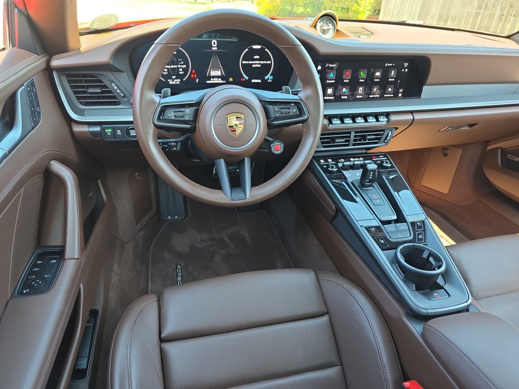 Used 2025 Porsche 911 Carrera RWD image 12