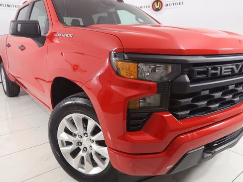 Used 2023 Chevrolet Silverado 1500 Custom image 13