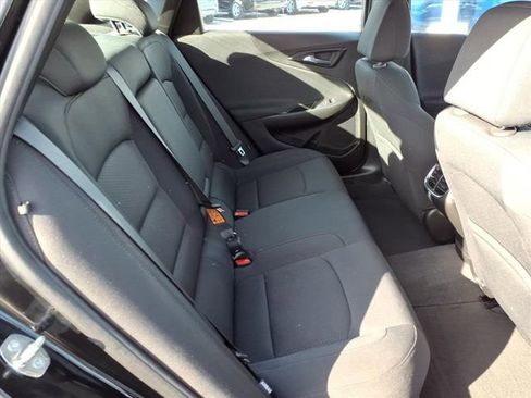 Used 2020 Chevrolet Malibu LT image 16