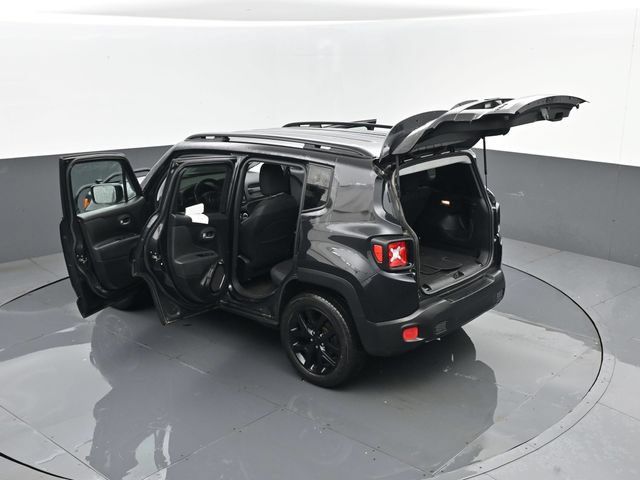 Used 2016 Jeep Renegade Latitude AWD/4WD image 25