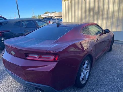 Used 2018 Chevrolet Camaro LT image 12