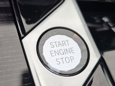 New 2026 BMW X7 xDrive40i w/ Executive Package image 53