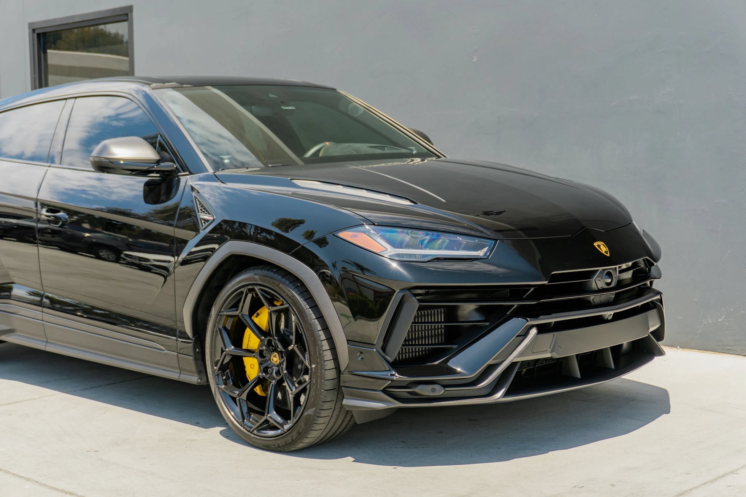 Used 2024 Lamborghini Urus Performante AWD/4WD image 41
