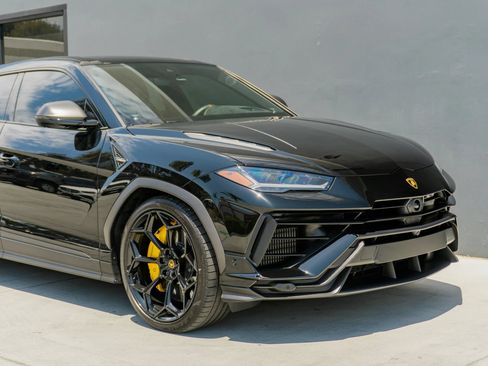 Used 2024 Lamborghini Urus Performante AWD/4WD image 41
