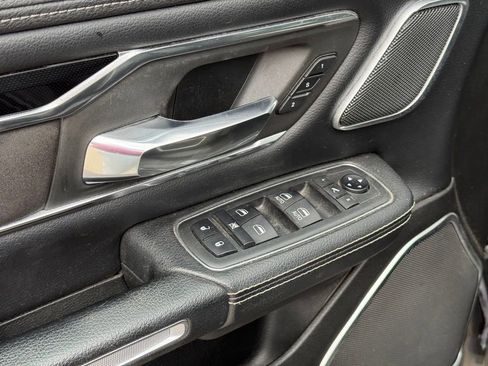 Used 2019 RAM 1500 Laramie image 11