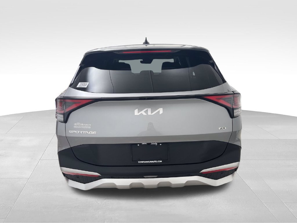 Used 2025 Kia Sportage LX AWD/4WD image 5