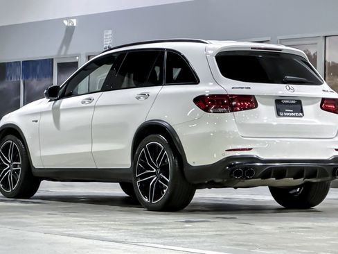 Used 2022 Mercedes-Benz GLC 43 AMG 4MATIC image 3